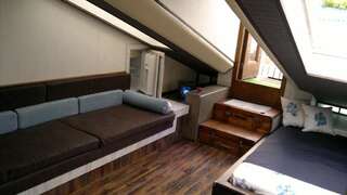 Отель Hotel Imaginarium Тбилиси Бюджетный трехместный номер-19